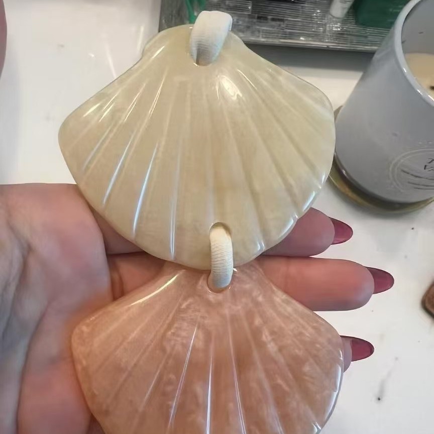 수지 대형 쉘 스레딩 액세서리 XINGCHENG 수영복 버클 팬 모양의 베이지 핑크 가리비 액세서리 큰 구멍 버클