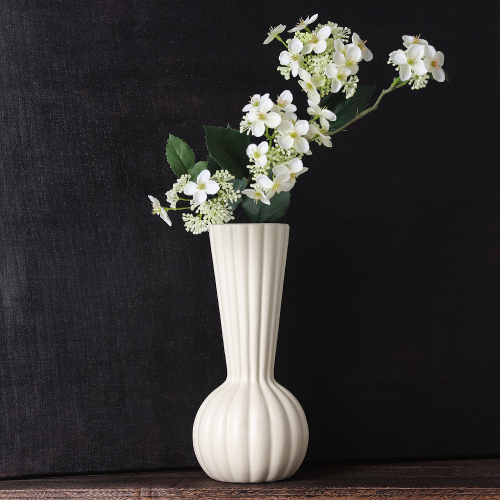 Ceramic Vase with Antique and High-grade Sense French Hydroponic Flower Vase for Room Decoration Simple White Dried Vase
