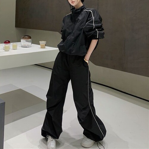 Black sportswear suit for women 2026 autumn trend American casual loose slimming coat, wide-leg pants two-piece set