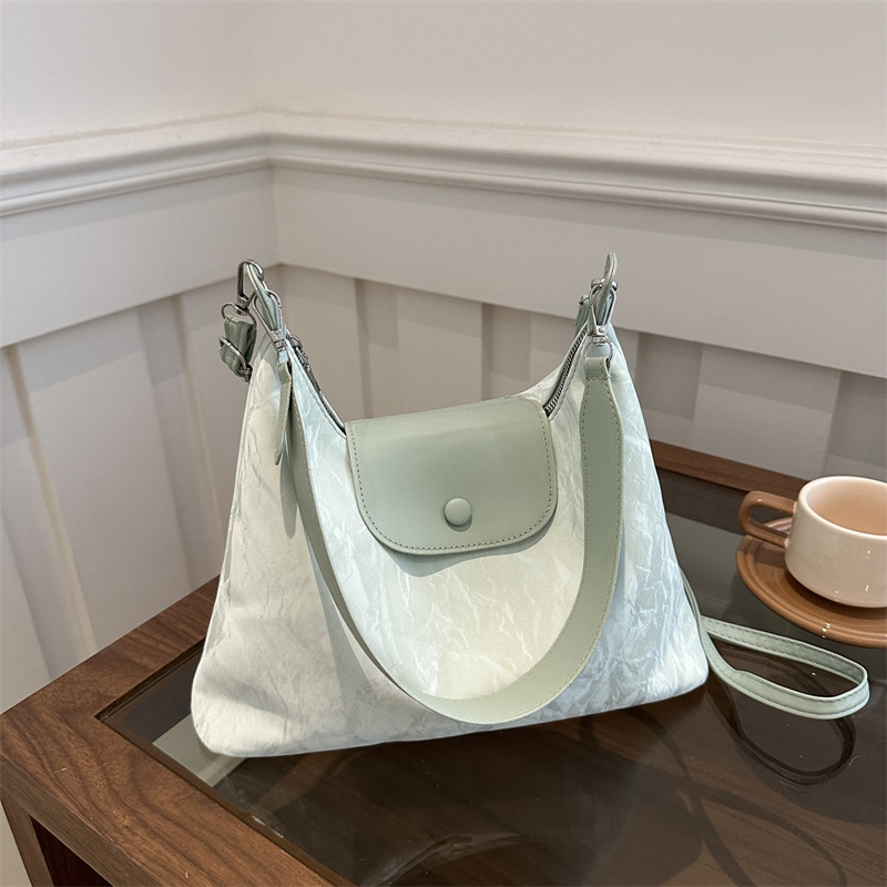 Cuero suave de gran capacidad coreana pequeña bolsa de hombro fresca para mujeres 2024 verano nuevo bolso verde de menta de alto valor