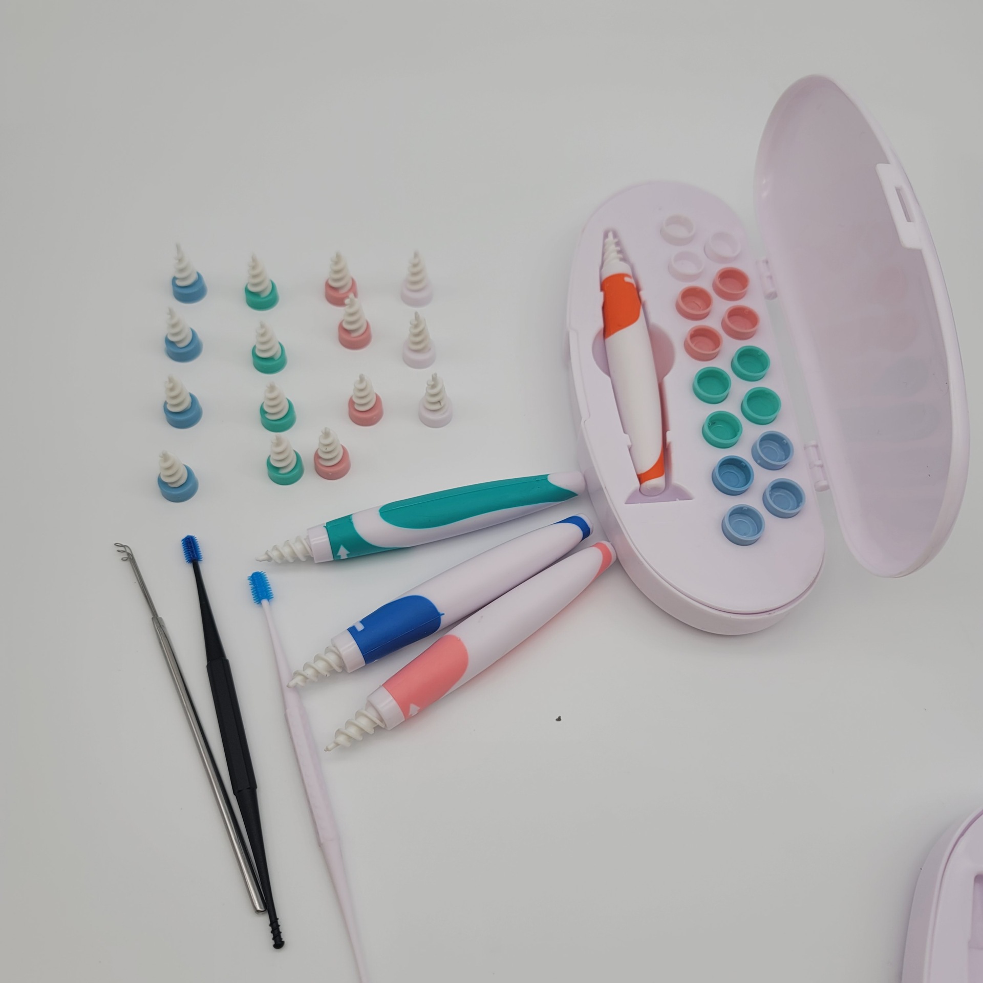 Earwax Removal Spiral Rotating Scoop 16-Piece Set Cleansing Ear Tool Kit