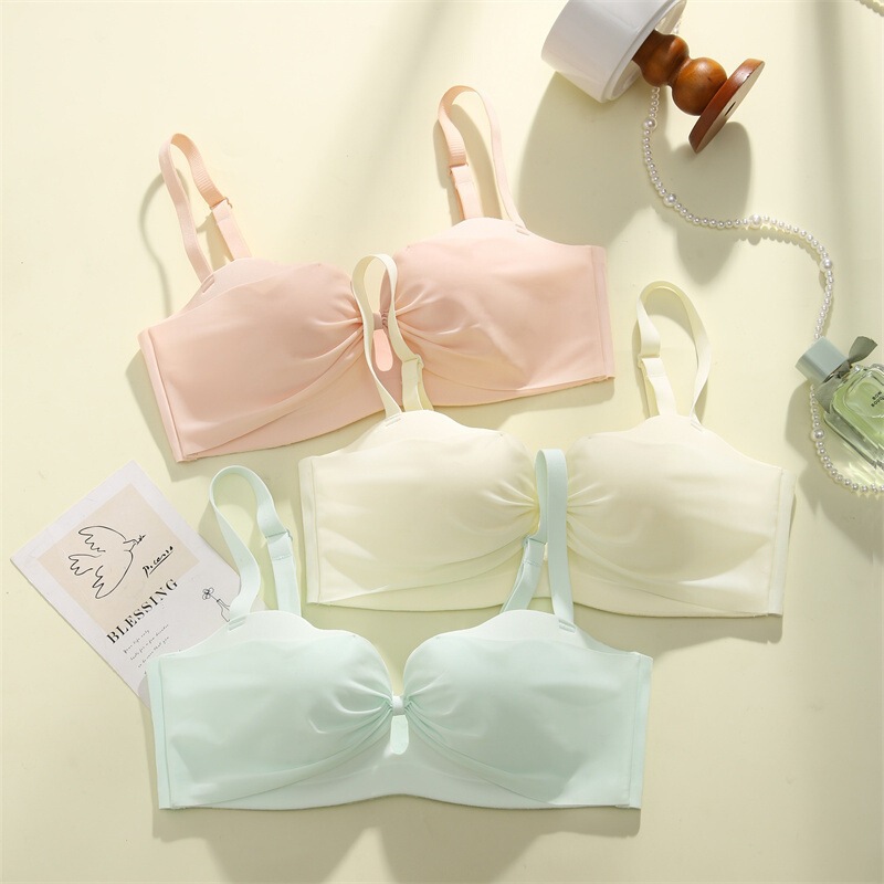 Fashionable Japanese-Style Trendy Design Bra Set with Beautiful Back, Wireless, Comfortable, and Supportive for Small Busts Fashionable Japanese-Style Trendy Design Bra Set with Beautiful Back, Wireless, Comfortable, and Supportive for Small Busts
