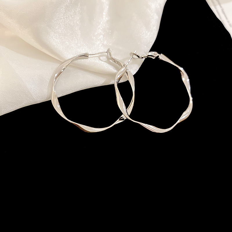 52# silver needle-silver-medium size
