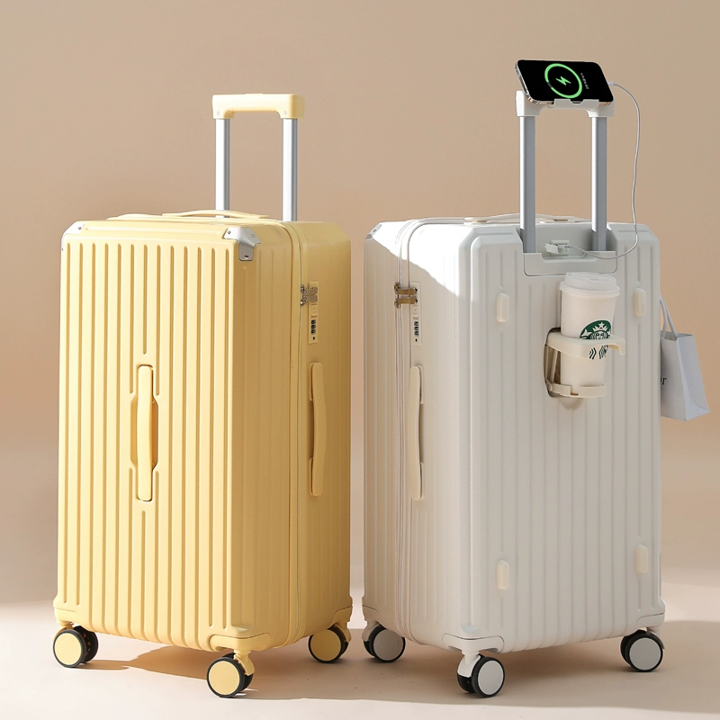 Universal capacious suitcase, 28 inch, increased thickness