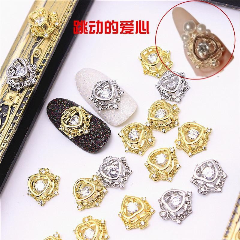 agile nail decoration for manicure with zircon for bride