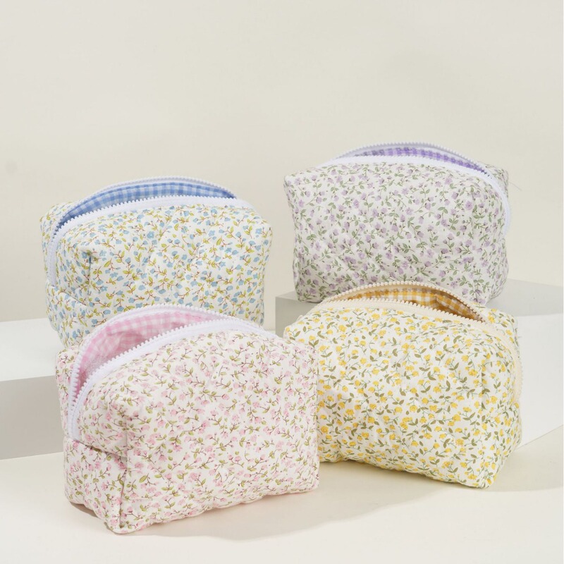 Floral Quilted Cosmetic Bag Large Capacity Cotton Storage Wash Bag Pencil Bag Plaid Embroidered Cross-Border Ins for Women Floral Quilted Cosmetic Bag Large Capacity Cotton Storage Wash Bag Pencil Bag Plaid Embroidered Cross-Border Ins for Women