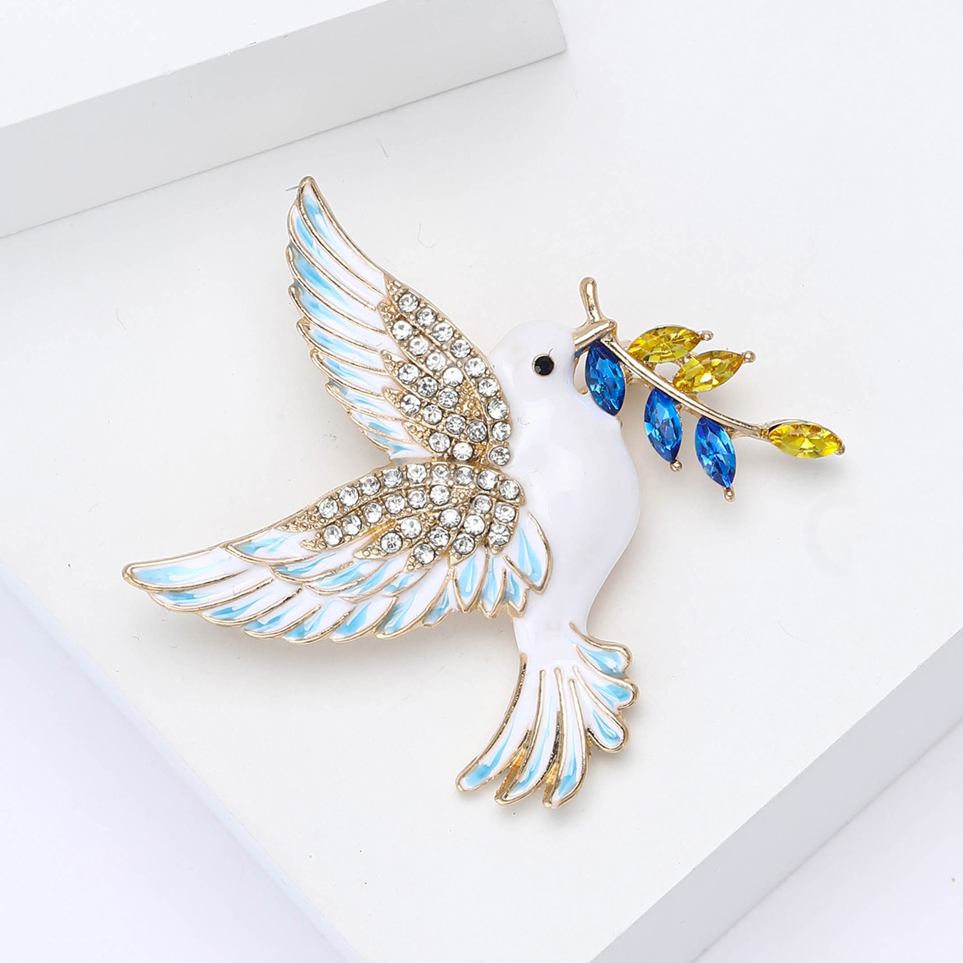 New Stylish and Exquisite Alloy Enamel Dove Brooch, Versatile and Elegant, Suitable for Women's Sweaters and Coats, Decorative Pin
