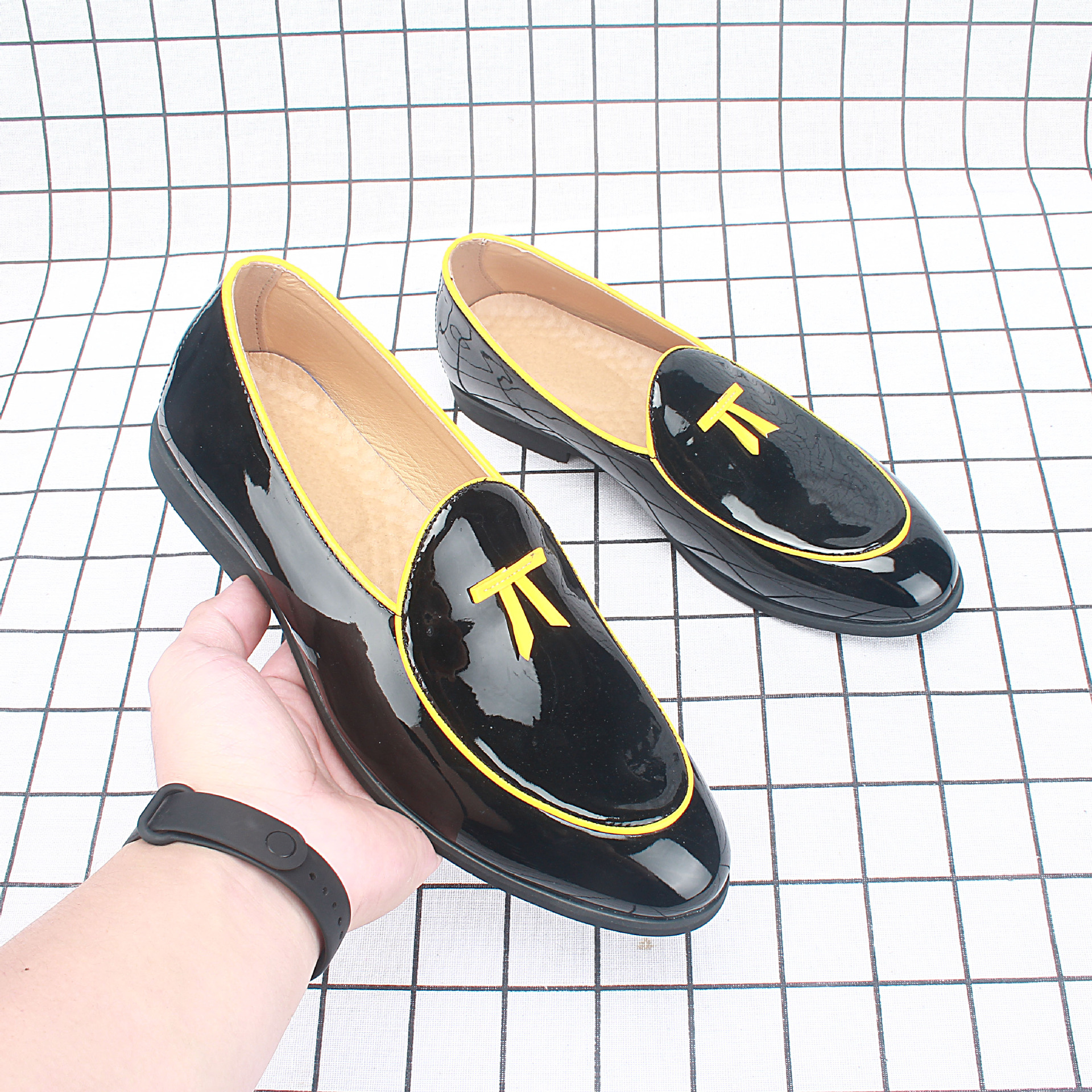 2023���¿��ͷƤЬһ�ŵŻ�ɫ��Ь�����Ь��Ƥ2219