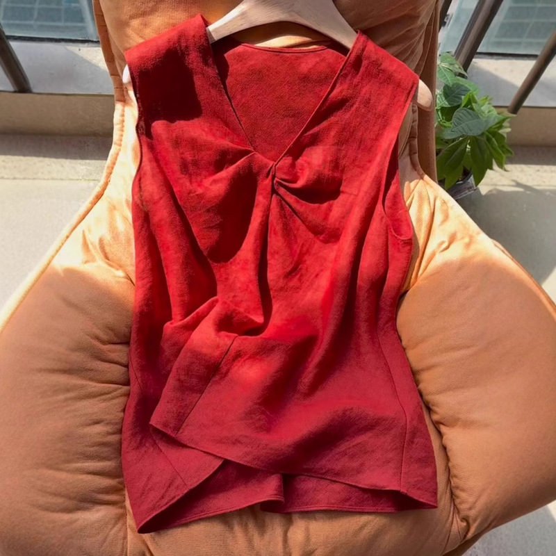 Summer Lazy and Relaxed Tops, Classy European Goods, Classy and Beautiful Cotton and Linen Red Sleeveless T-Shirts