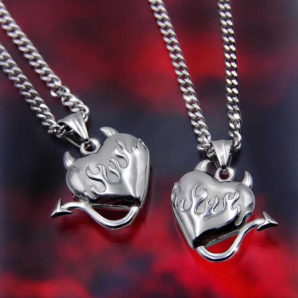 New creative retro hip-hop style daisy butterfly smiley face personality dark stitching sun necklace