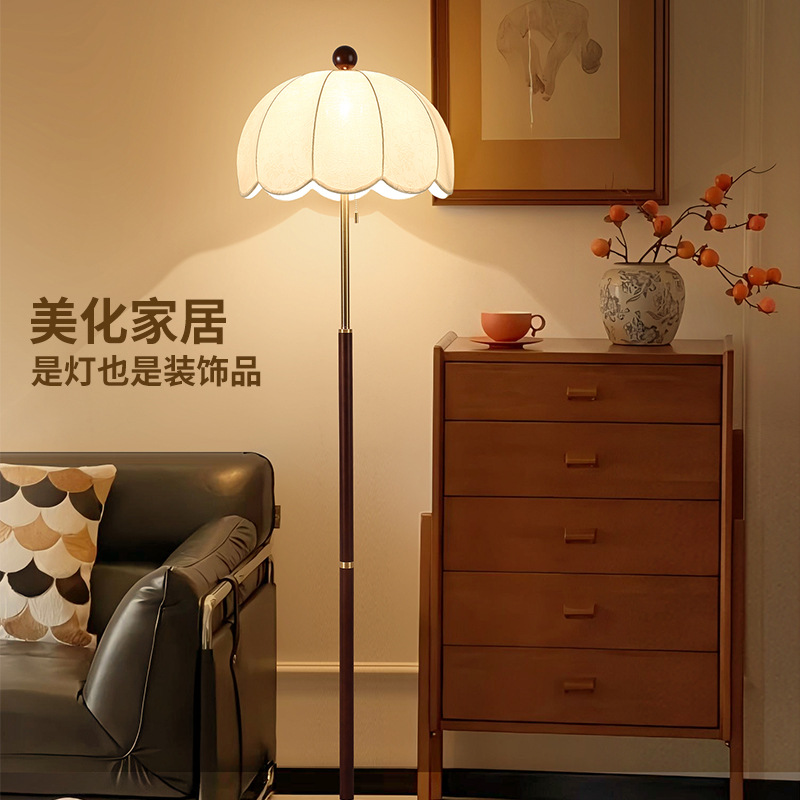Grand View Garden luces de piso de estilo medieval sofá sala de estar luces de lado tela retro atmósfera alta sensación de dormitorio lámpara de escritorio 397L