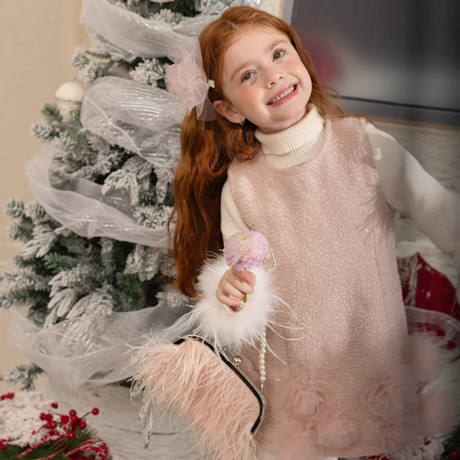 25年款女童小香风连衣裙新款儿童秋冬女宝生日礼服新年花朵背心裙