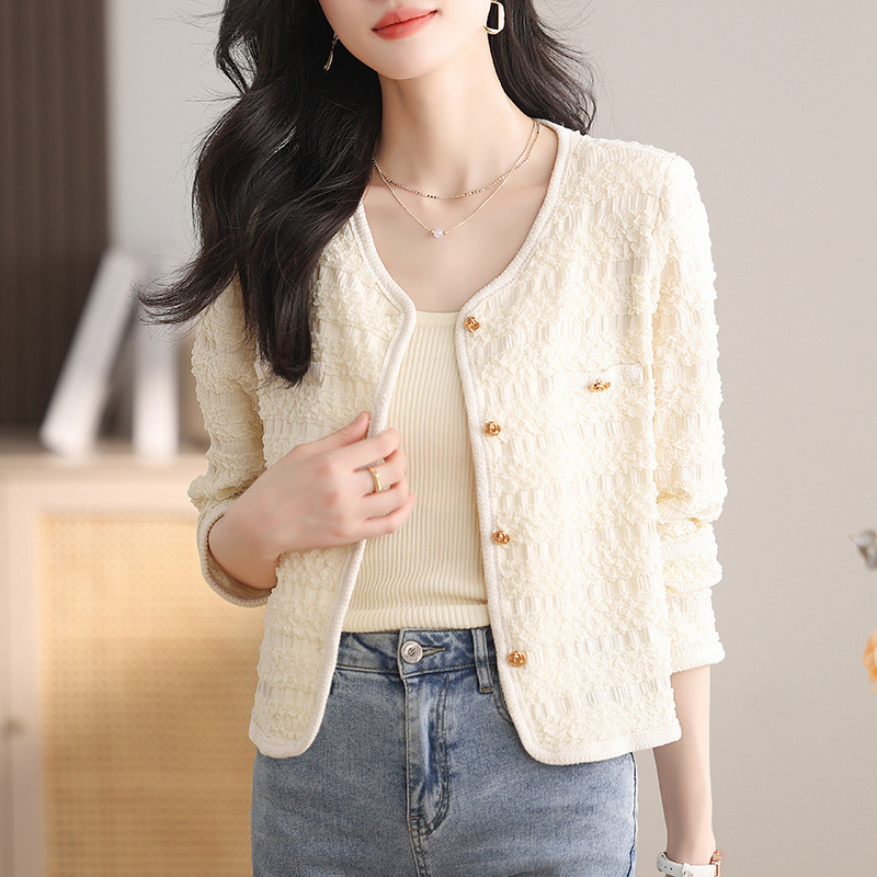 Chanel-Style Jacket 2025 New Model for Women, Autumn Hot-Selling Item, Elegant and High-End Cardigan, Stylish Short Top for Petite Figures Chanel-Style Jacket 2025 New Model for Women, Autumn Hot-Selling Item, Elegant and High-End Cardigan, Stylish Short Top for Petite Figures