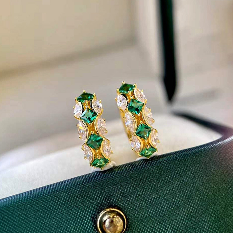 Pendientes de lujo para mujer con diamantes talla marquise_voghion.com