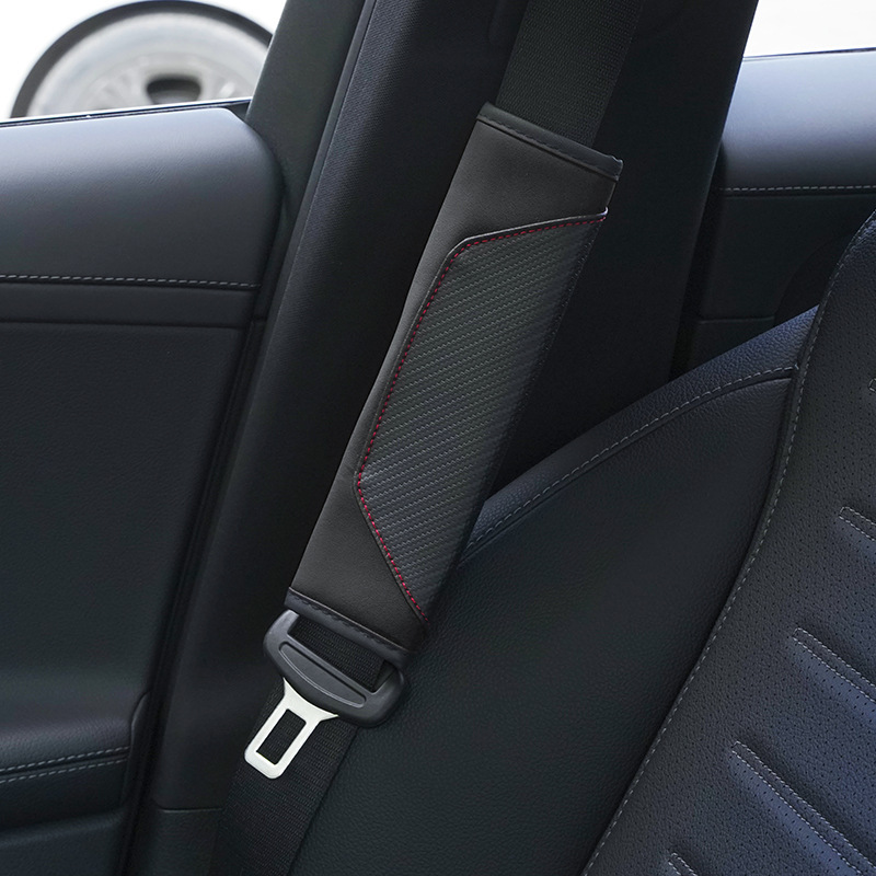 New car seatbelt protector made of leather and carbon fiber, two-tone stitching, seatbelt shoulder pad, cross-border Amazon