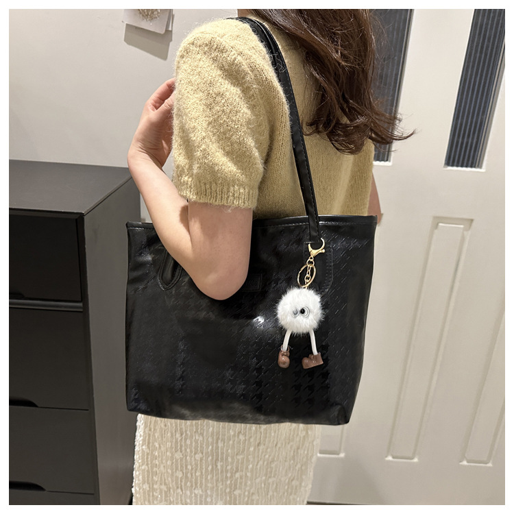 New simple and casual tote bag wholesale, cross-border shopping, commuting, armpit bag, large capacity, trendy and fashionable shoulder bag undefined