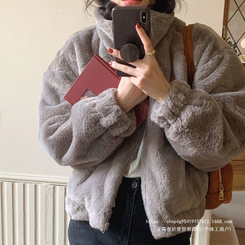Women's thick faux lamb wool coat, autumn/winter 2026 new style, hot-selling, high-end, trendy, pretty petite top.