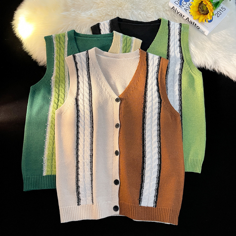 Men's V-neck sweater vest spring, autumn and winter Japanese couple wear trendy stacked sleeveless waistcoat sweater vest