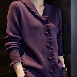 毛衣女春秋新款时髦气质边设计感V领长袖针织开衫