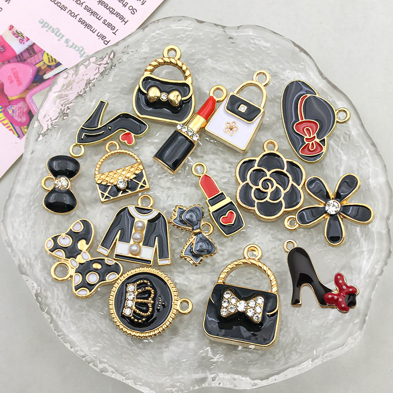 4g Weight Pendant Jewelry Making Type 13 * 15mm, 14*16MM, 7 * 20mm Jewelry Making Size Jewelry Accessories Classification 16 Models Per Model 1, 16/Bag Quantity Alloy Material Lipstick, Flower, Bow Knot Pattern Enamel Design Lady Style 16 Models Per Model 1, 16/Bag 13 * 15mm 14*16MM 7 * 20mm Alloy Lipstick Flower Bow Knot Pendant 5