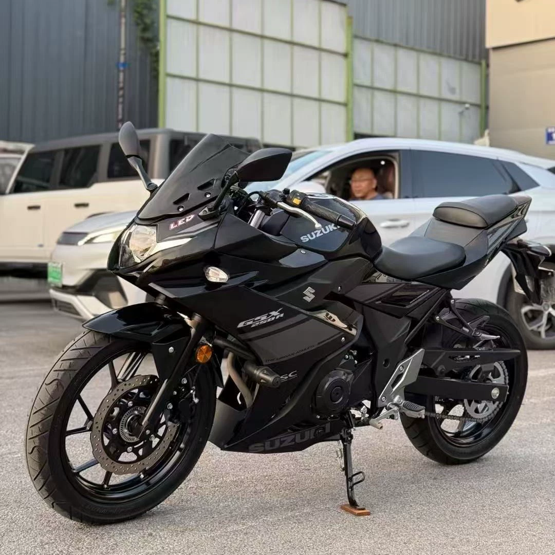 Мотоцикл (Suzuki) GSX250 EFI — 250 см³, спортивный в полукорпусе, стандарт «Национальный IV»