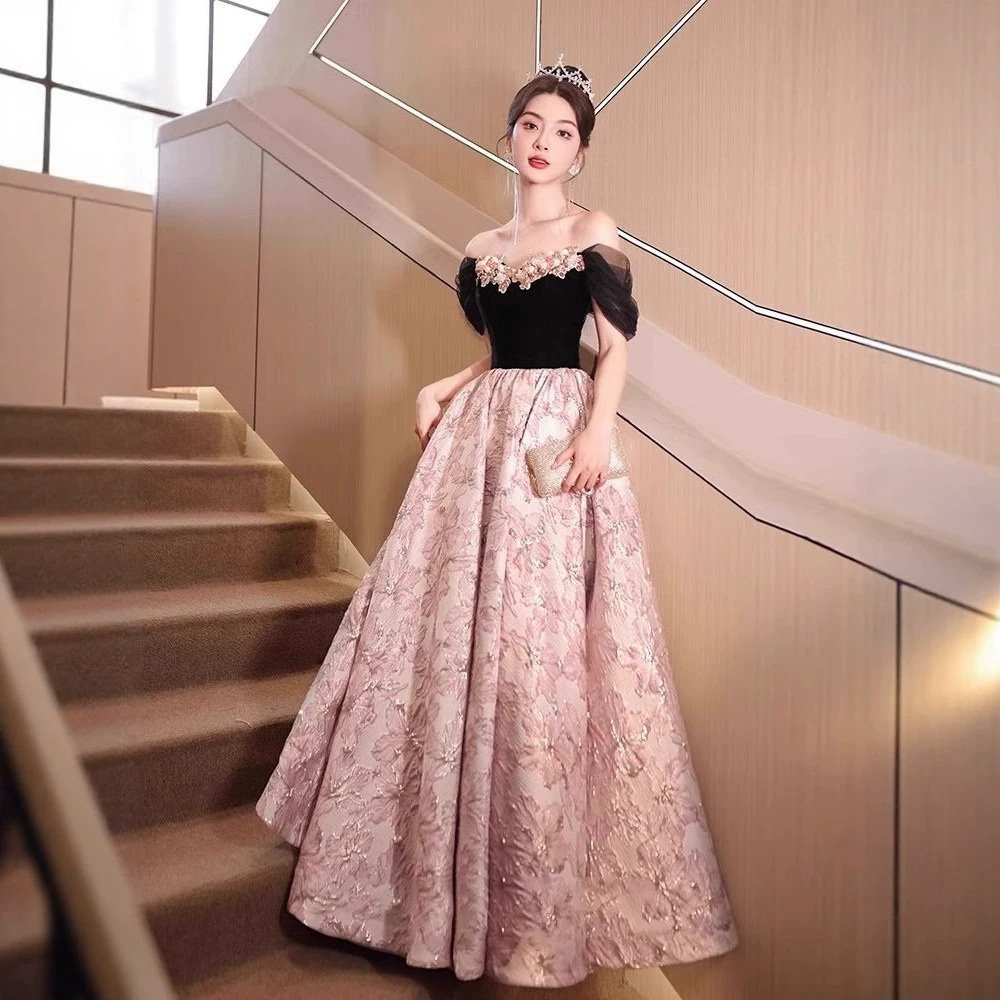Đầm dạ hội đen cổ yếm dáng ôm đuôi cá kiểu Pháp — Đen, Đỏ rượu