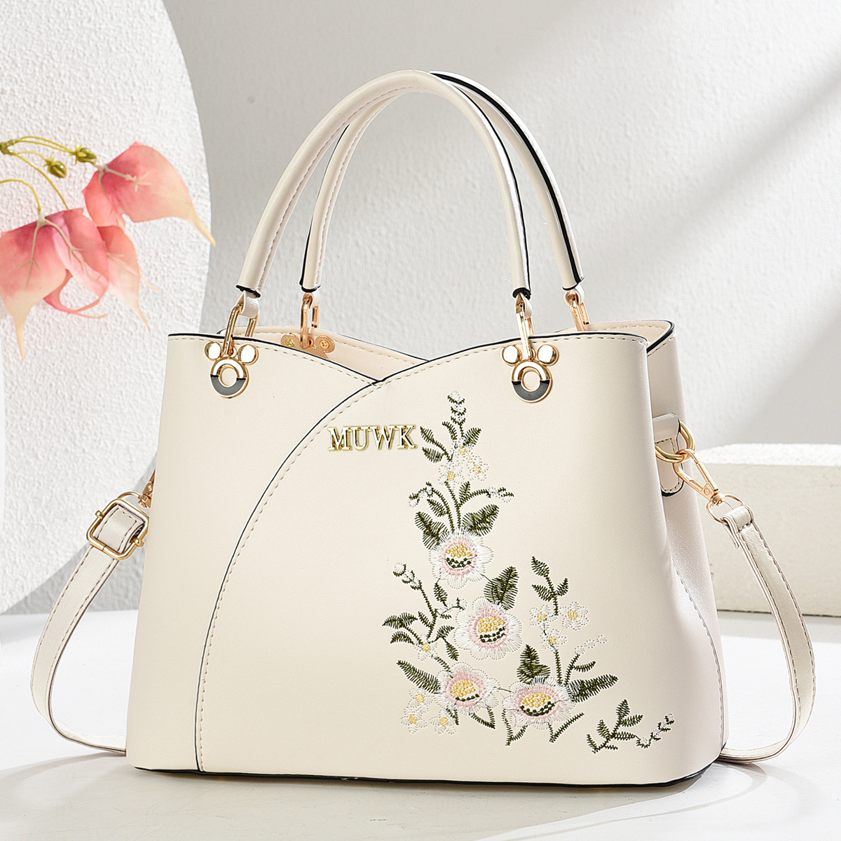 Bolsos de mujer con flores bordadas de fábrica, bolsos de mujer de tendencia de moda, bolsos de mensajero de un solo hombro con sentido de alta gama, bolsos de todo fósforo, mujeres image 11