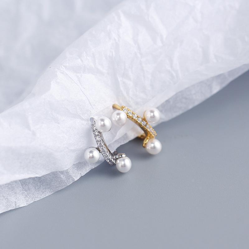 Korean fashion diamondstudded pearl earrings ear jewelrypicture5