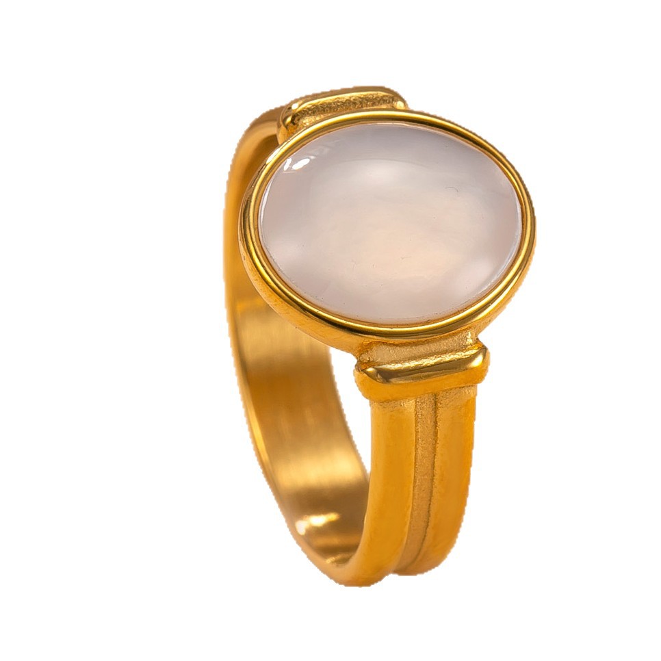 Anillo de acero inoxidable explosivo de Amazon Anillo de pareja de lujo ligero retro francés Fábrica de anillos de acero de titanio de piedra natural ovalada image 6