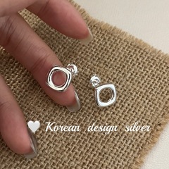 韓國小眾設計高級感耳飾 S925純銀方形鏤空耳釘 養耳洞簡約耳環女