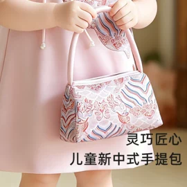 童连衣裙;童礼服;童套装