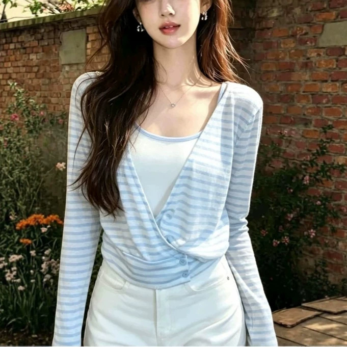 韩系条纹v领长袖t恤内搭吊带上衣两件套女秋出游穿搭薄款防晒罩衫