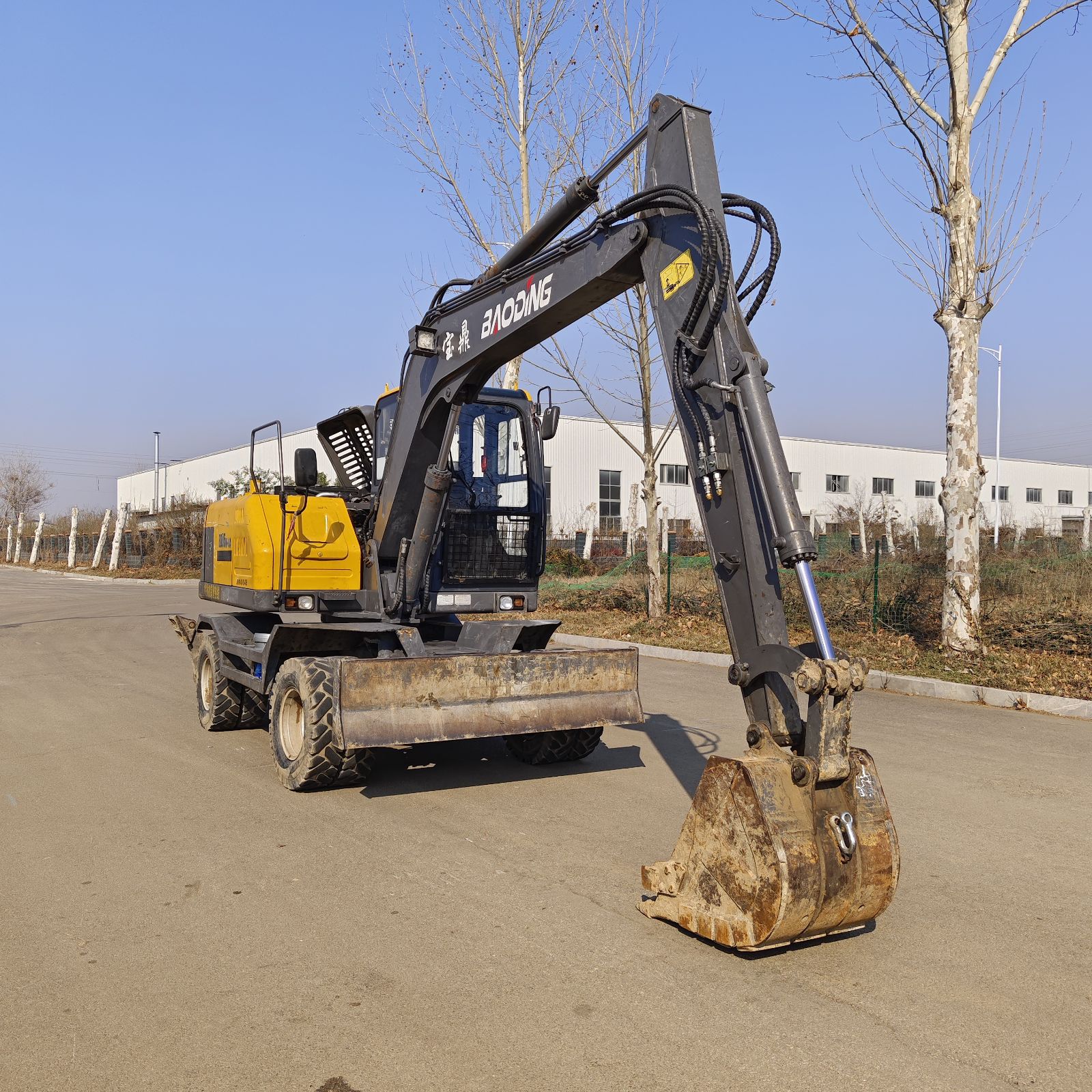 急售宝鼎95 市政园林挖土机 安徽滁州抓秸秆 皮轮挖掘机 挖树根