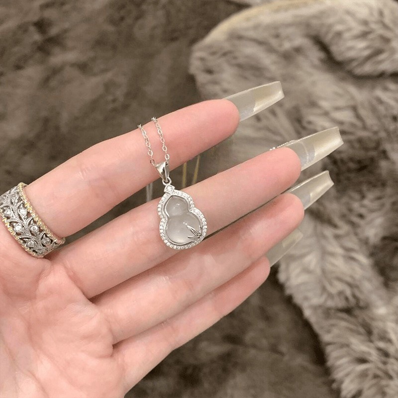 조롱박 목걸이 화이트 골드 [3겹 전기도금]