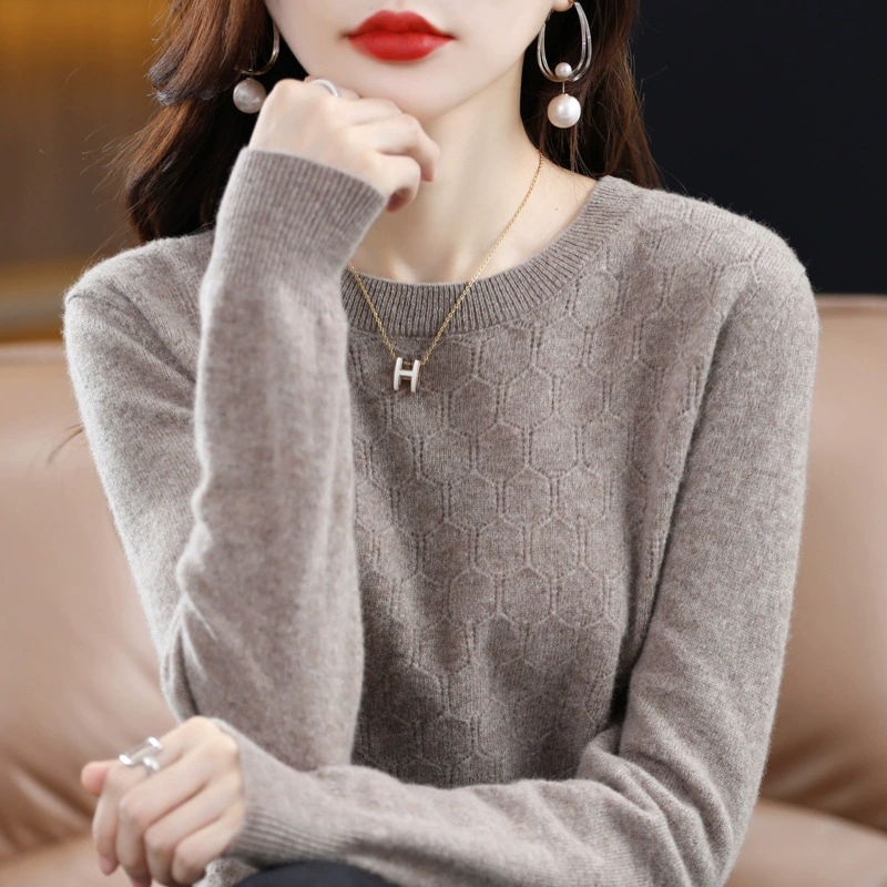 Demi-season woolen knitted sweater with a round collar, long-sleeve, slim fit, western style
