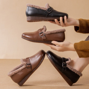 Cross-border Mao Mao Shoes Women's Winter Wear Casual Lamb Wool Pea Shoes Women's One-step Flat Bottom Mother with Cotton for the Elderly