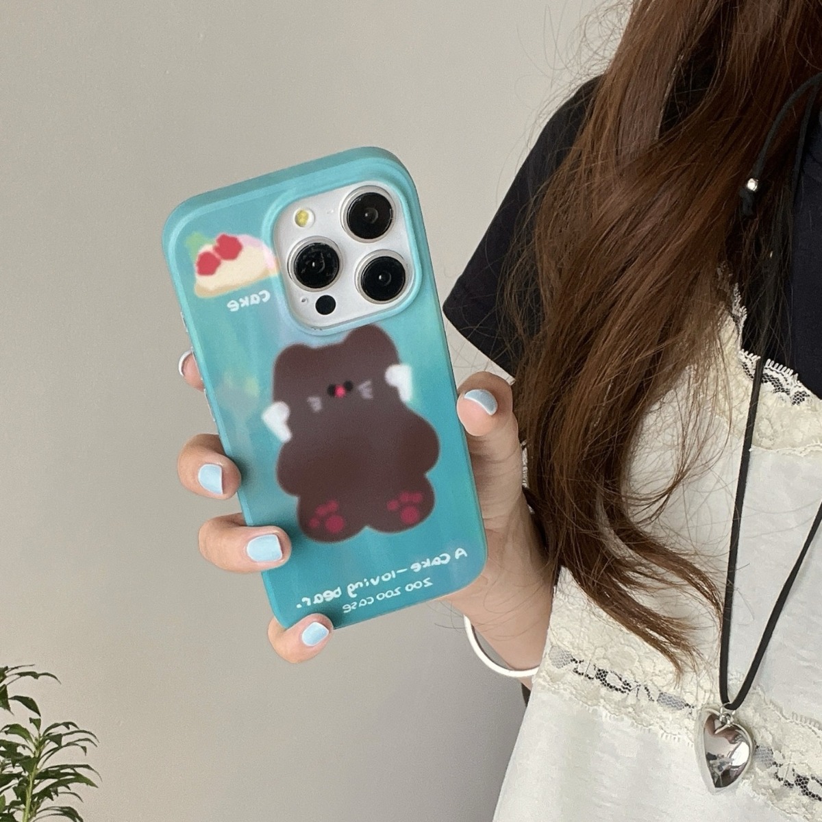 INS Blue Graffiti Panda Cat iPhone15ProMax Phone Case Apple 14 All-inclusive Protective Case