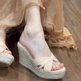 In-Stock Petite Platform Sandals for Women, Woven Wedge Slippers, 9cm Summer Outdoor High-Heeled Slide Sandals