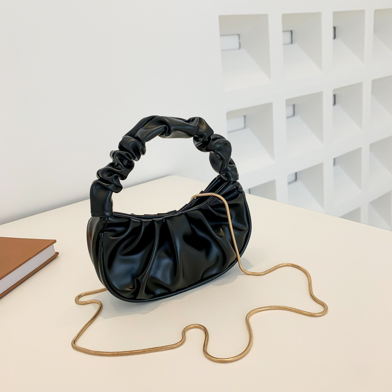 2024 Estate Nuovo Trendy Internet Rosso Versatile Monospalla Sottobraccio Alla Moda Portatile Semplice Piegato Borsa Nuvola_voghion.com