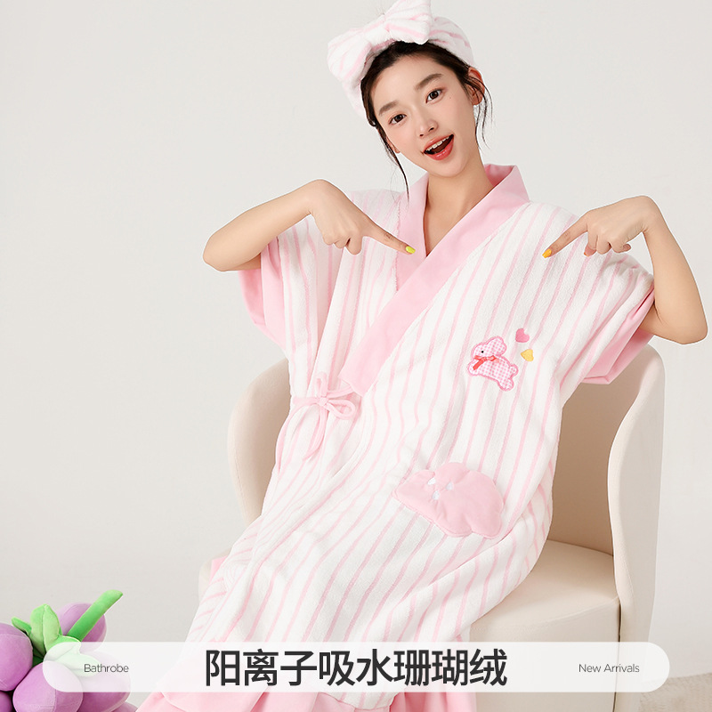 25년 새로운 여성 목욕 스커트 산호 벨벳 가을, 겨울 멜빵 착용 가능한 만화 수 놓은 목욕 타월 튜브 탑 홈 성인 목욕 가운