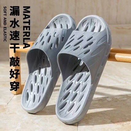 36-45 size anti-odor anti-slip bathroom slippers, soft-soled hollow quick-dry drainage slippers, hotel spa slippers wholesale