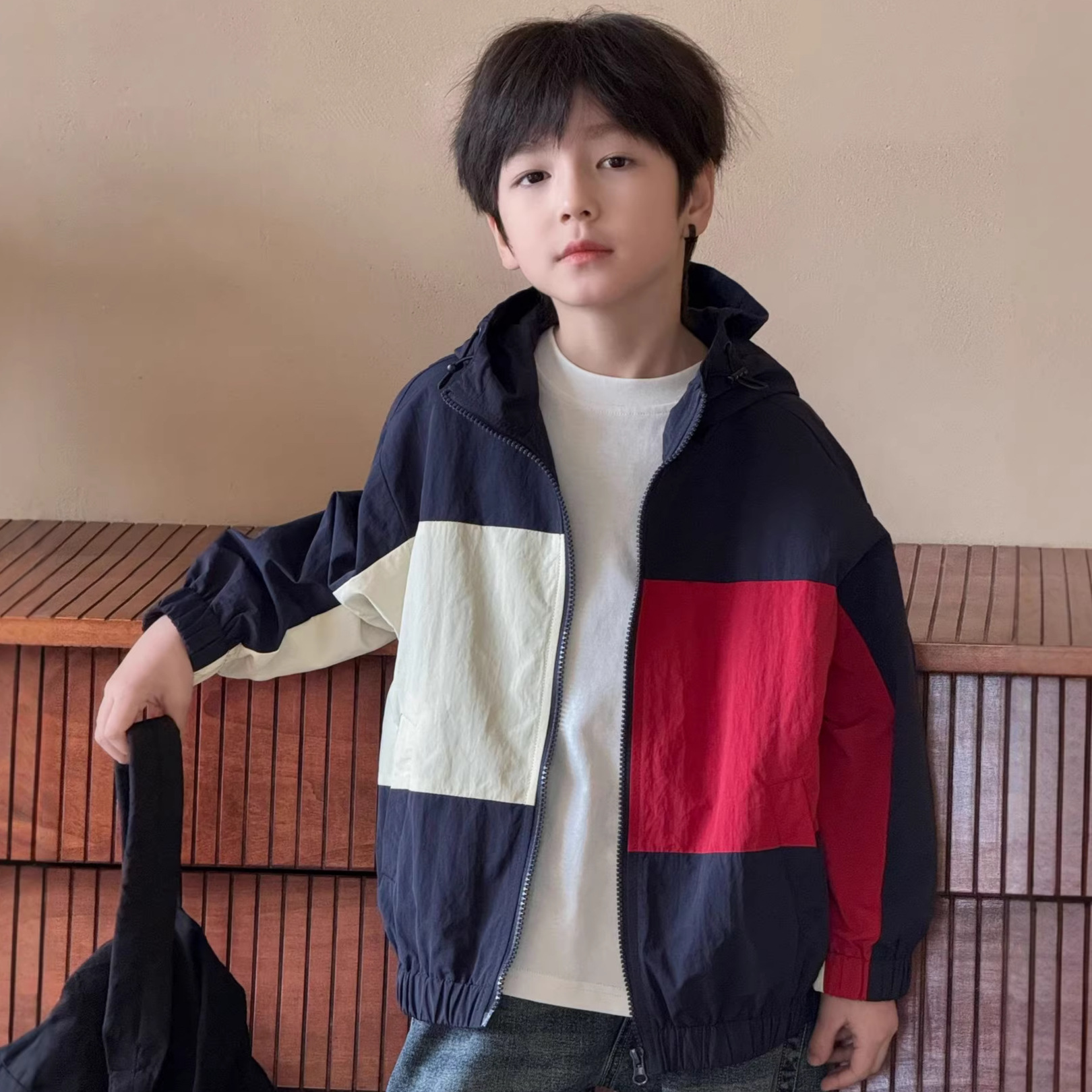 2026 Autumn New Boys' Jacket European and American Style Color-Block Hooded Zipper Jacket Trendy Children's Clothing