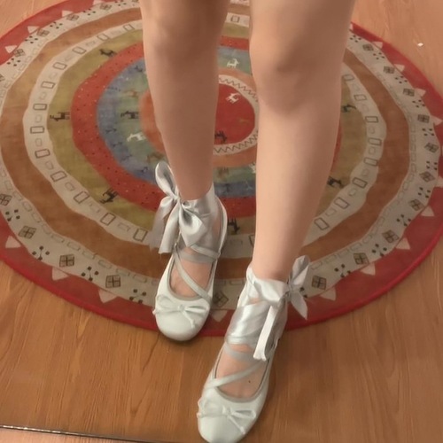 Simple and gentle French thick heel Mary Jane shoes for women 2024 new summer shallow mouth small fragrant style round toe silver shoes