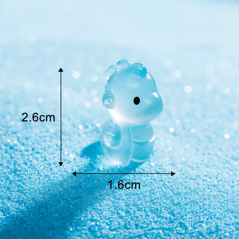 Seahorse-luminous version / Organisms in the ocean