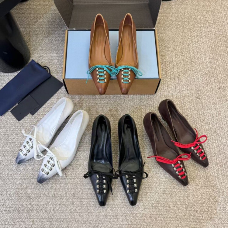 High-end 2026 summer new pointed-toe lace-up high-heeled shoes with genuine leather rivets and bowknot, stiletto single shoes High-end 2026 summer new pointed-toe lace-up high-heeled shoes with genuine leather rivets and bowknot, stiletto single shoes