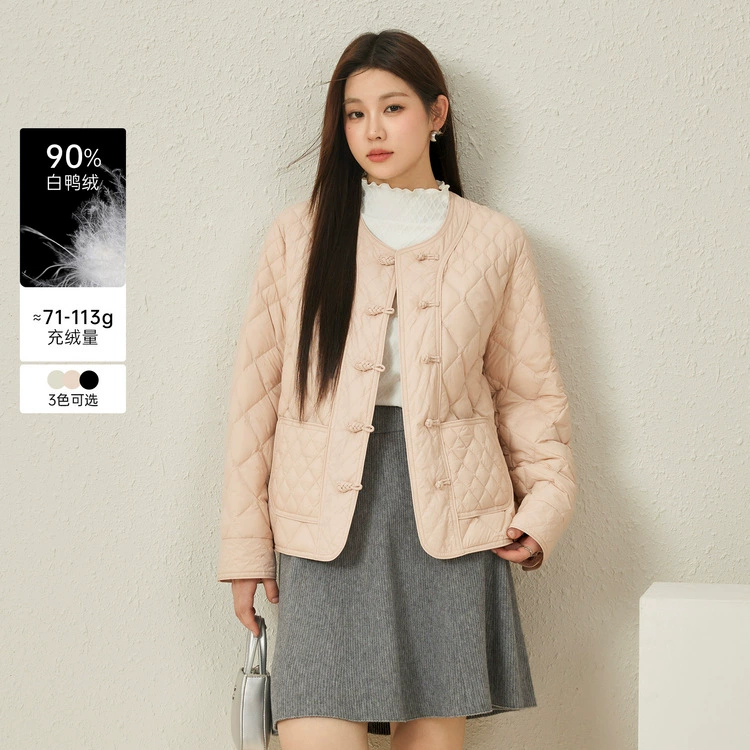 Сплошное шоу большой размер женской одежды национальный ветер пряжка модный ромб с круглым вырезом легкий пуховик жирный mm2024 осенний новый