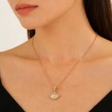 �羳�ɹ�ʮ�ּ���С�����M荳��W��ɫ�����������}���i���Ů