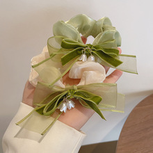 小眾設計溫柔蝴蝶結大腸發圈珍珠花朵頭繩女生綠色皮筋扎馬尾頭飾