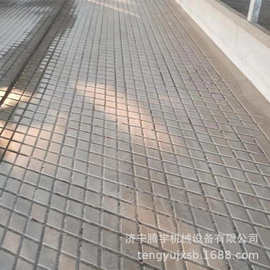 山东牛场刻纹机厂家 牛场拉槽机价格 牧场防滑刻纹机图片