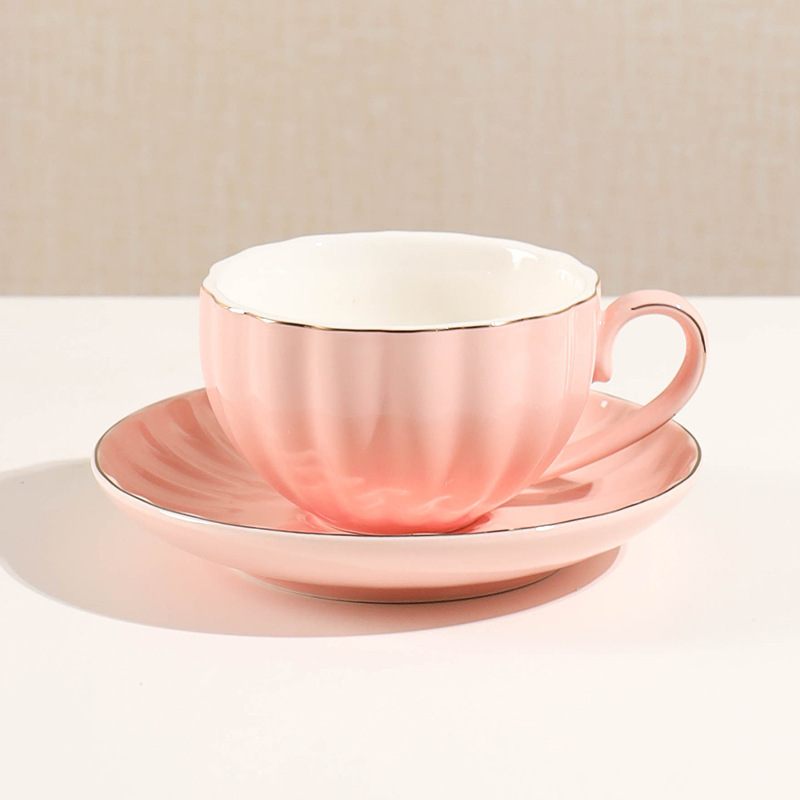 Comercio exterior de cerámica taza de café platillo juego de té regalo simple flor taza de té hogar taza de agua café traje de regalo con estante